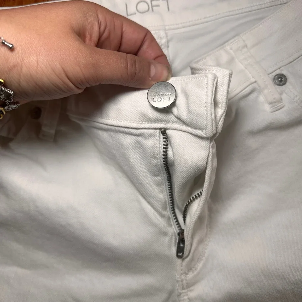 Ann Taylor Loft White Curvy Skinny Ankle Jeans Size 30/10 Side Zip Hem Pants